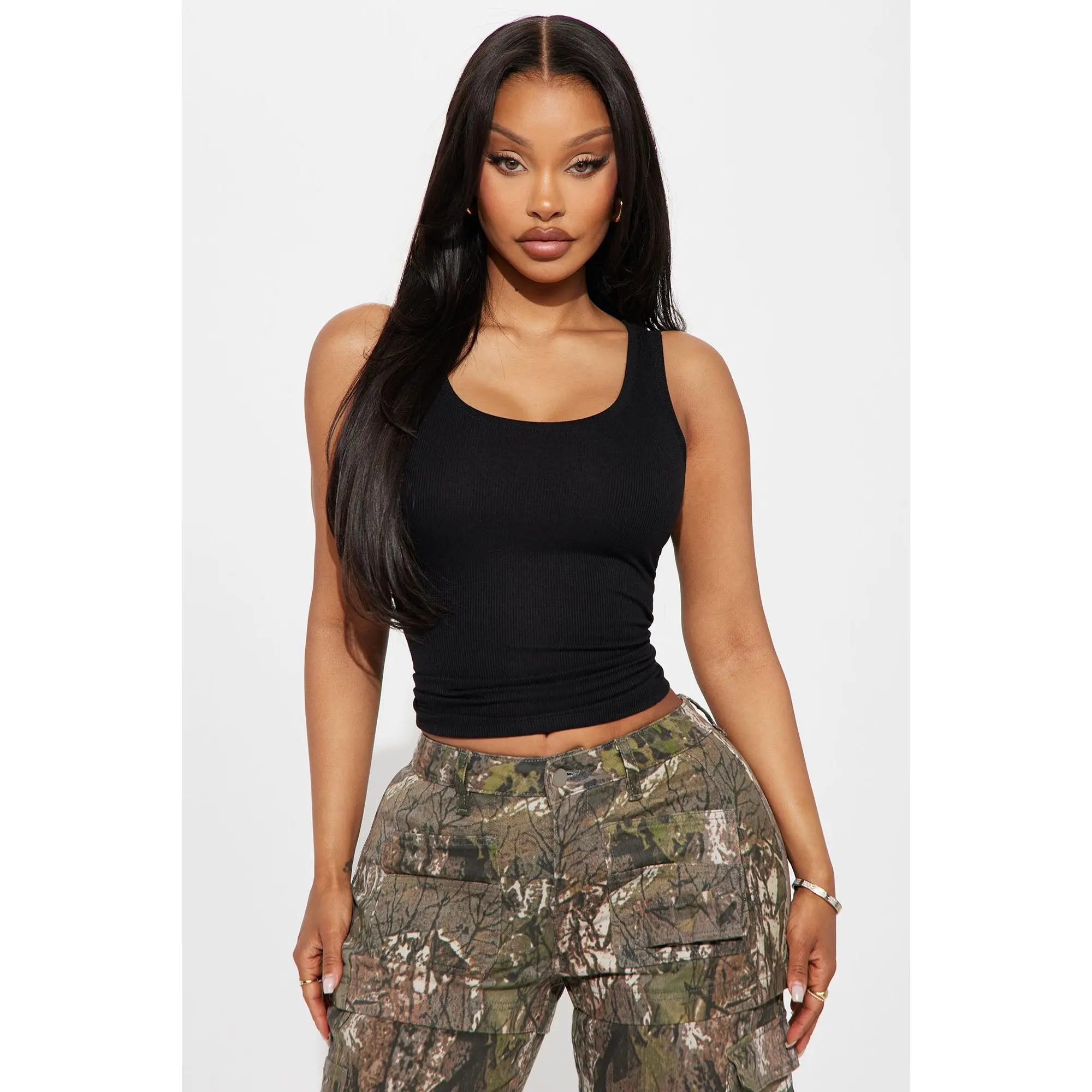Elysia Ribbed Scoop Neck Tank Top - Black
