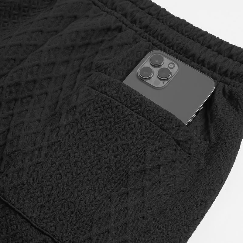 Summer bestsellers 2-piece set for men: trendy jacquard solid-color short-sleeve outfit featuring a short-sleeve top and shorts. Breathable summer casual wear with comfortable fabric, minimalist design, soft texture—ideal for young people going out on dat