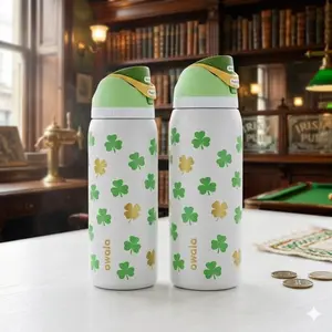 Owala FreeSip Lucky Clover Duo – Shamrock Pattern Insulated Water Bottle (24oz / 32oz)