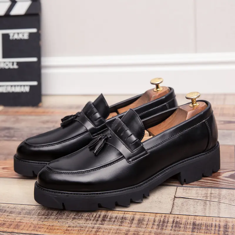 Glossy platform tassel loafers, retro men’s leather shoes for light business/commute and everyday wear; business casual footwear