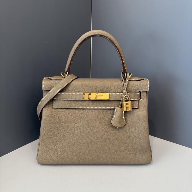 Pre-owned HERMÈS Leather tote bags Hermes Kelly 28 Togo 18 Etoupe (db020326m0)