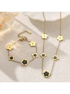 Five Leaf Clover Pendant Jewelry Set, Stainless Steel Gold Plated Delicate Daily Wear Ornaments