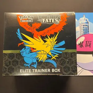 Pokemon Sun & Moon Hidden Fates Elite Trainer Box ETB (sealed)