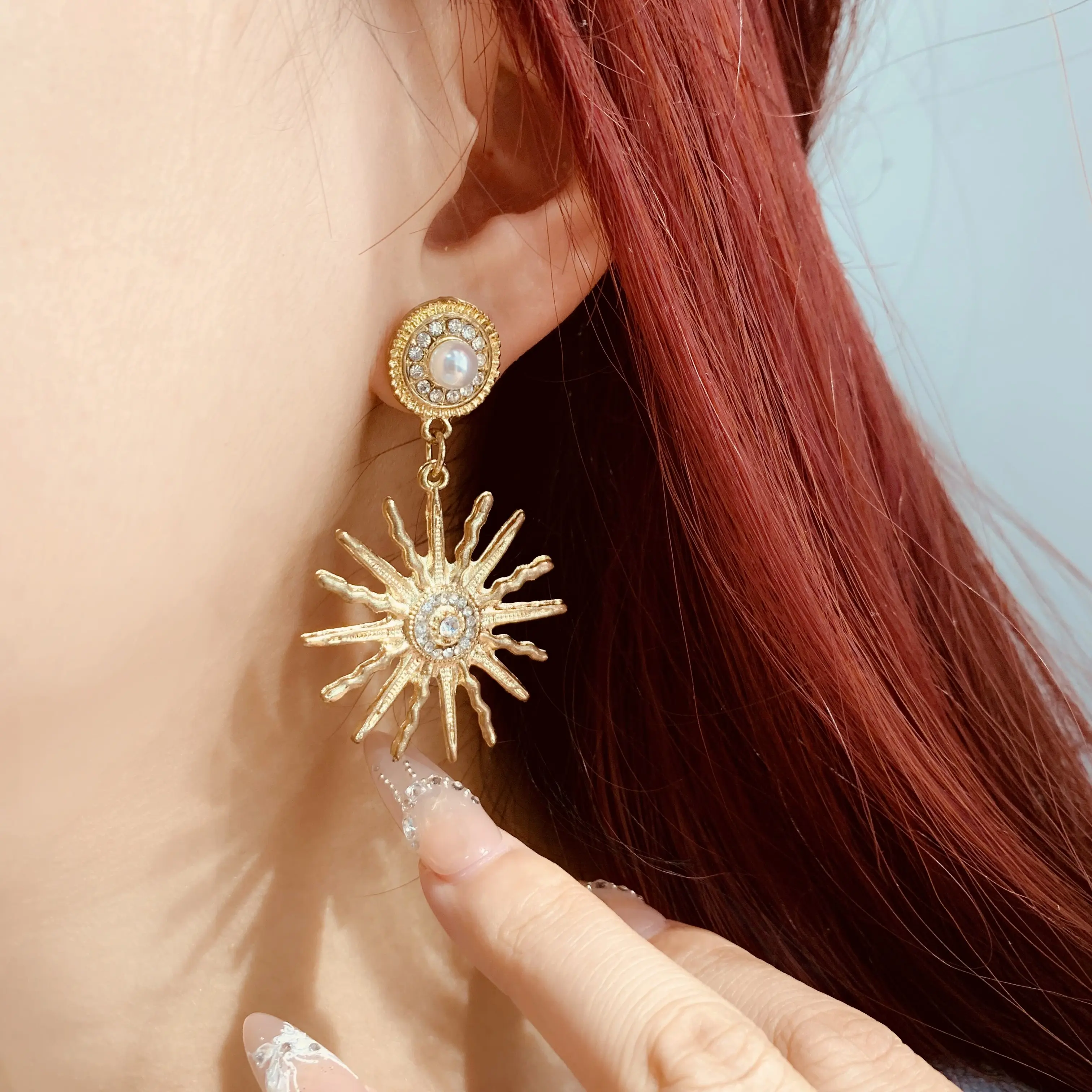 Yahzee Baroque Style Sunburst Drop Earrings – Inspired by Celestial Orbits with Eight-Pointed Star Elements, Luxurious & Unique Gift for Her