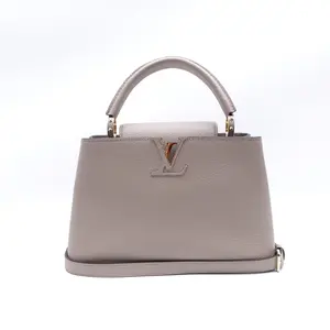 Pre-owned Louis Vuitton Leather Shoulder Bags Capucines Grey Shoulder Bag T10420113