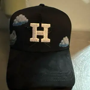 Dandy Hats X Sadboys Dias Nublados G5