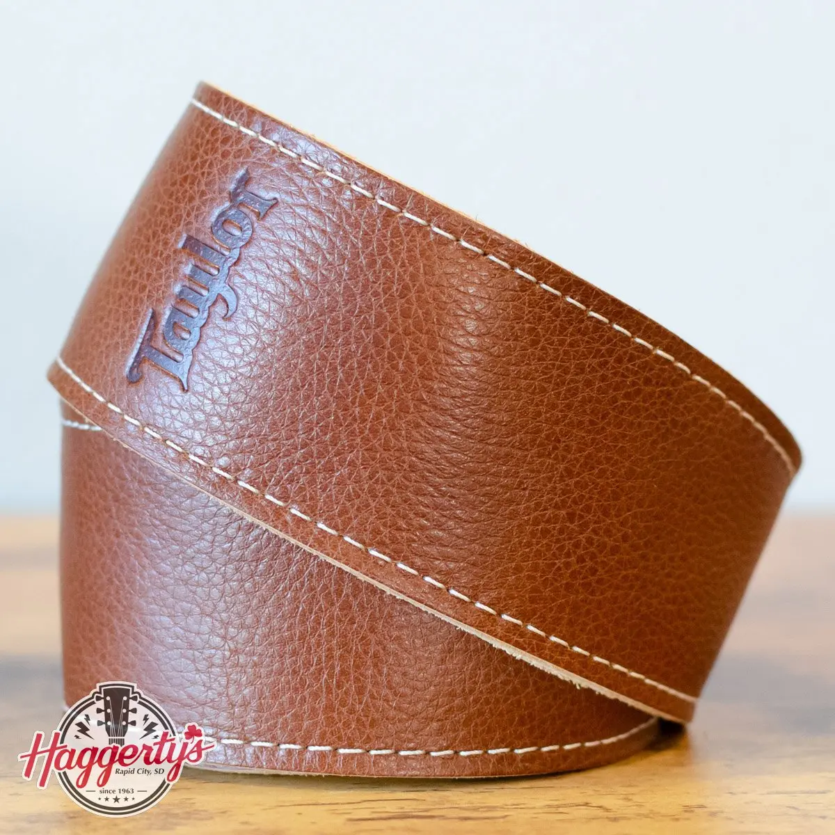 Taylor 2.5" Leather Guitar Strap - Suede Back Medium Brown