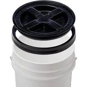 GRIT GUARD Gamma Seal Bucket Lids