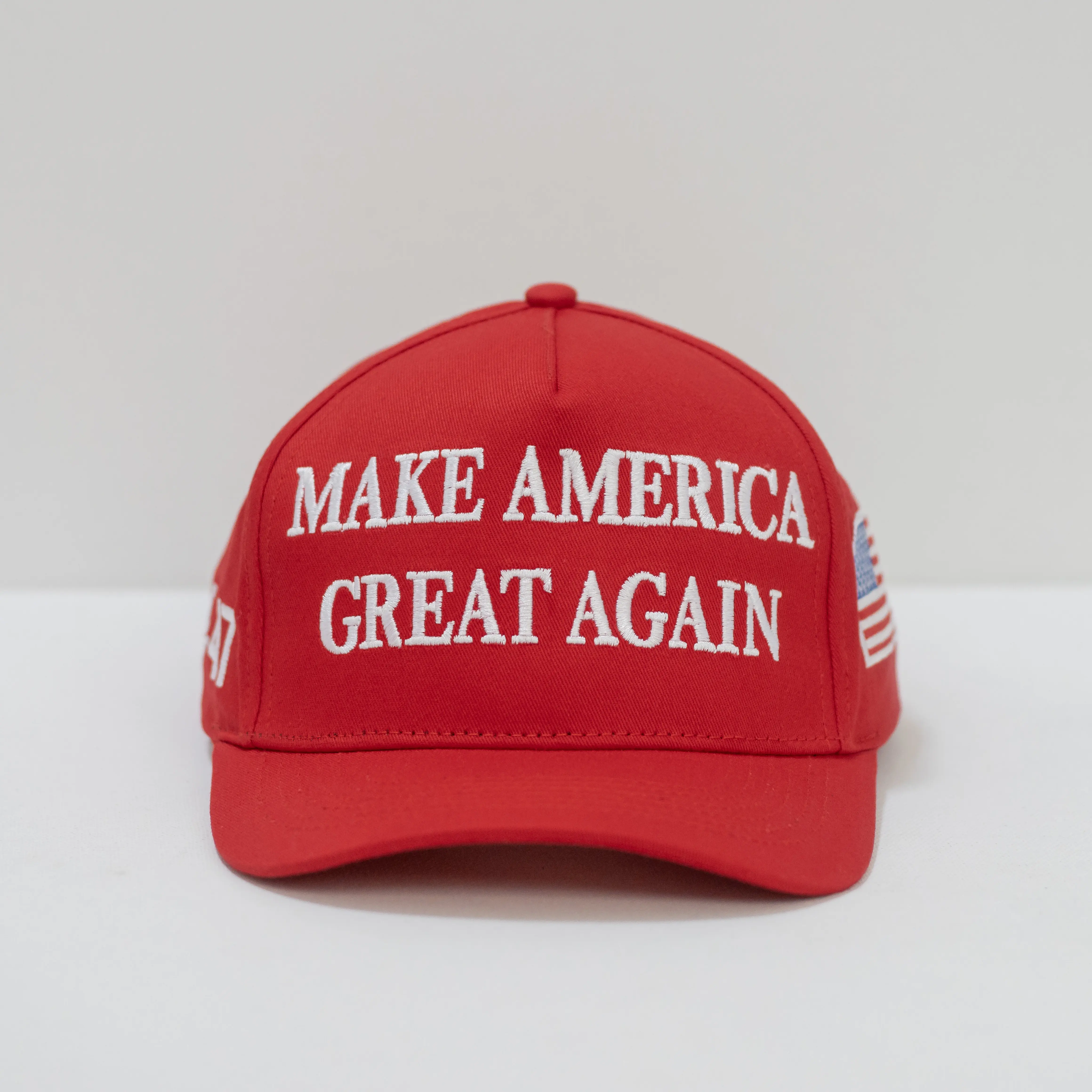 Unisex 45-47  Red Embroidered Baseball Cap – Comfortable Adjustable Design Casual Hat High Quality Hat