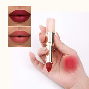 12-hour lightweight and long-lasting matte lipstick that doesn't fade, with rich color that can be layered. Perfect for party makeup, holiday makeup, and as a cosmetic gift. Lipstick.