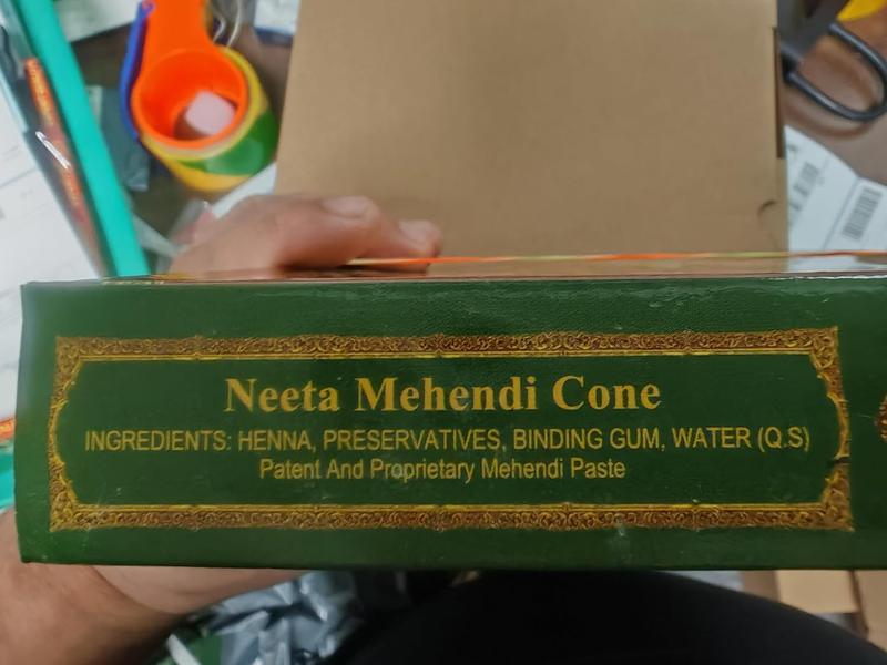 12 Pack Natural Mehendi Cone Henna Paste Temporary Tattoo Paste with 8pcs Tattoo Stencils| Each cone 25 grams | Indian Body Art Painting Drawing Tattoos Freckles (Reddish Brown Color-CS)