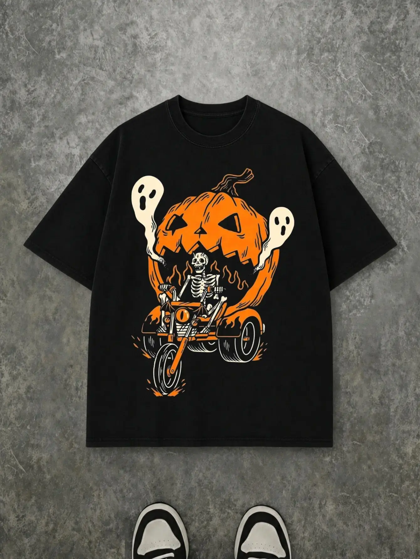 Men's Vintage Washed Black Short-Sleeve Round Neck Oversized Cotton T-Shirt - Skeleton Riding Motorcycle in Giant Jack-O'-Lantern, Ghost Flame Retro Halloween Biker Graphic - Casual Menswear Tops for Women