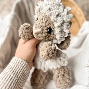 Itty Farm Babies Crochet – Lenni the Lamb Amigurumi Plush Tutorial for Beginners & Intermediate Crochet Enthusiasts