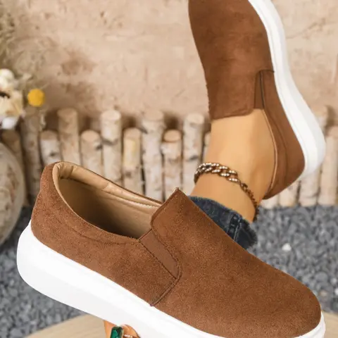 Women's Slip-On Casual Shoes, Soft-Sole Lightweight Platform Loafers, Anti-Slip Durable Daily Commute Shoes, Comfortable & Versatile Footwear, Casual Slip Ons