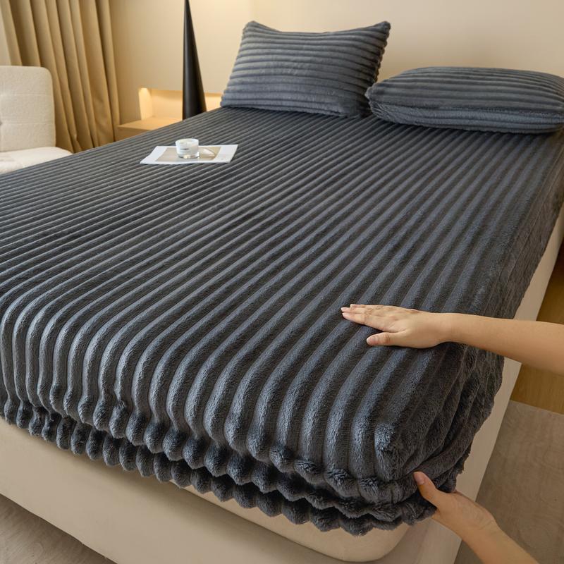 Luxury Faux Rabbit Fur Striped Fitted Sheet 3-Piece Set Soft, Warm Solid Color Bedding, Premium Set (Includes 1 Fitted Sheet + 1/2 Pillowcases), All-Season Use, Perfect for Bedroom, Dorm, Sofa Décor & Christmas Gift