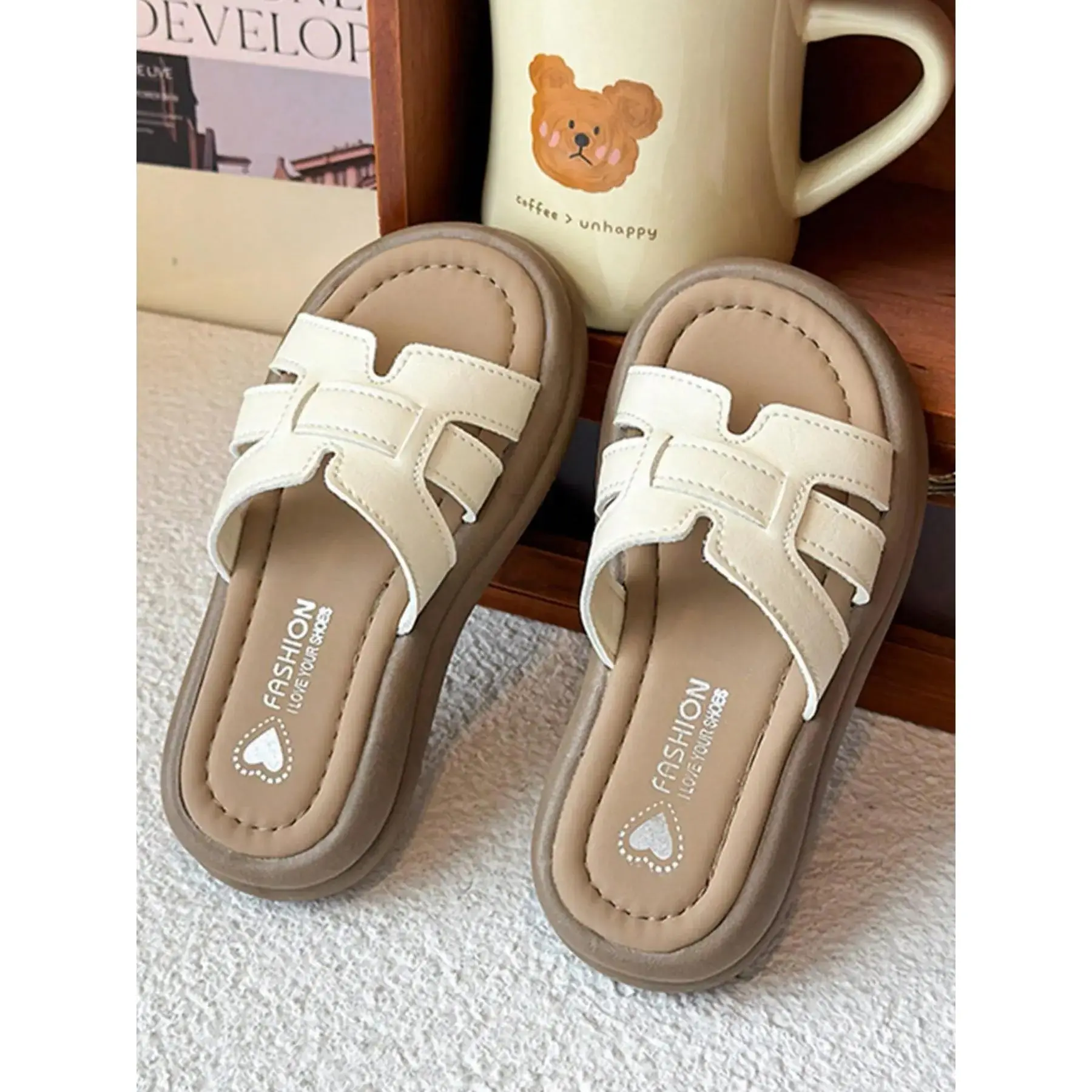 Girls' Synthetic Leather PU Thick-Sole Comfortable Slippers - Simple Fresh Design, Age 8-14 Home Wear, Versatile 8-13 Years Outdoors Summer Sandals