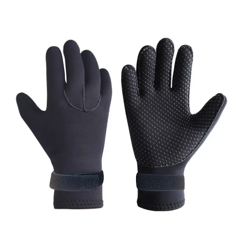 Black (polka dot) palm