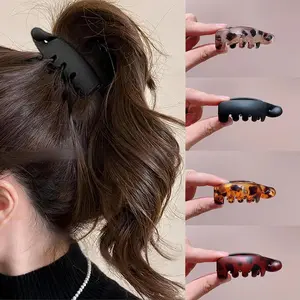 Lacholin Synthetic Non-Slip Banana Hair Clips for Women - Vintage Oval Shape Leopard Print, Amber Black, Secure for Daily Wear Ponytails & Buns