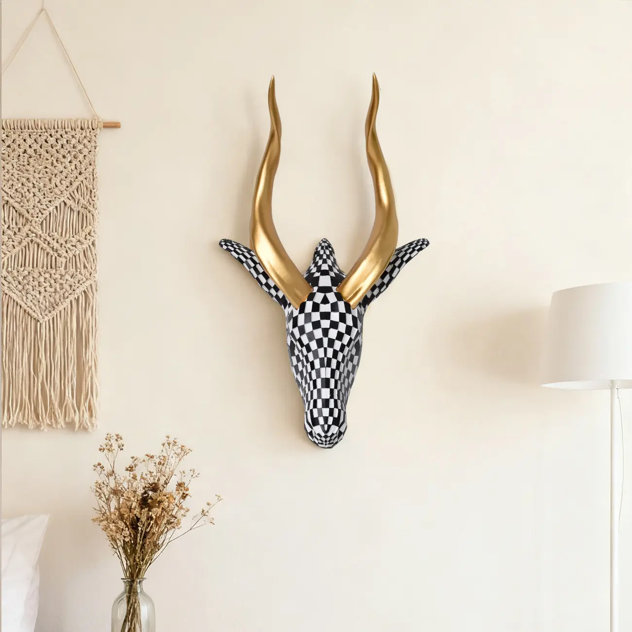 Antelope Head Wall-mounted - Simple country style. The wall resin animal head sculpture is an ideal choice for the background of the indoor entrance hall, KTV and fireplace atmosphere decoration, and home decoration, Hanging Ornaments