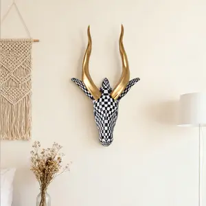 Antelope Head Wall-mounted - Simple country style. The wall resin animal head sculpture is an ideal choice for the background of the indoor entrance hall, KTV and fireplace atmosphere decoration, and home decoration Art Wall Decoration