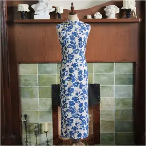 Jiangnan Whispers: Sleeveless Silk Cheongsam | Sophisticated Old Shanghai Fashion | Summer Traditional Chinese Dress