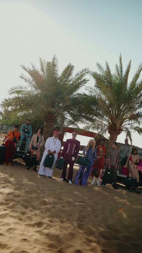 GOLD BRICK DRIP FULL-SIZE LUGGAGE GOLD BRICK DRIP FULL-SIZE LUGGAGE