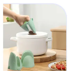 Silicone Heat-Resistant Gloves, Shark-Shaped Anti-Scald Hand Clips for Oven Microwave Air Fryer & Kitchen