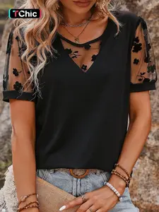 Women's Plain Floral Lace Splicing Tee, Casual Curved Hem Short Sleeve T-shirt for Summer, Ladies Clothes for Daily Wear Tops Womenswear