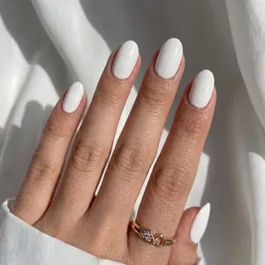 Pure White Oval Nails - Press On Nails