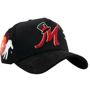 Gorra por el mago 31 hats con materiales y bordados de alta calidad.