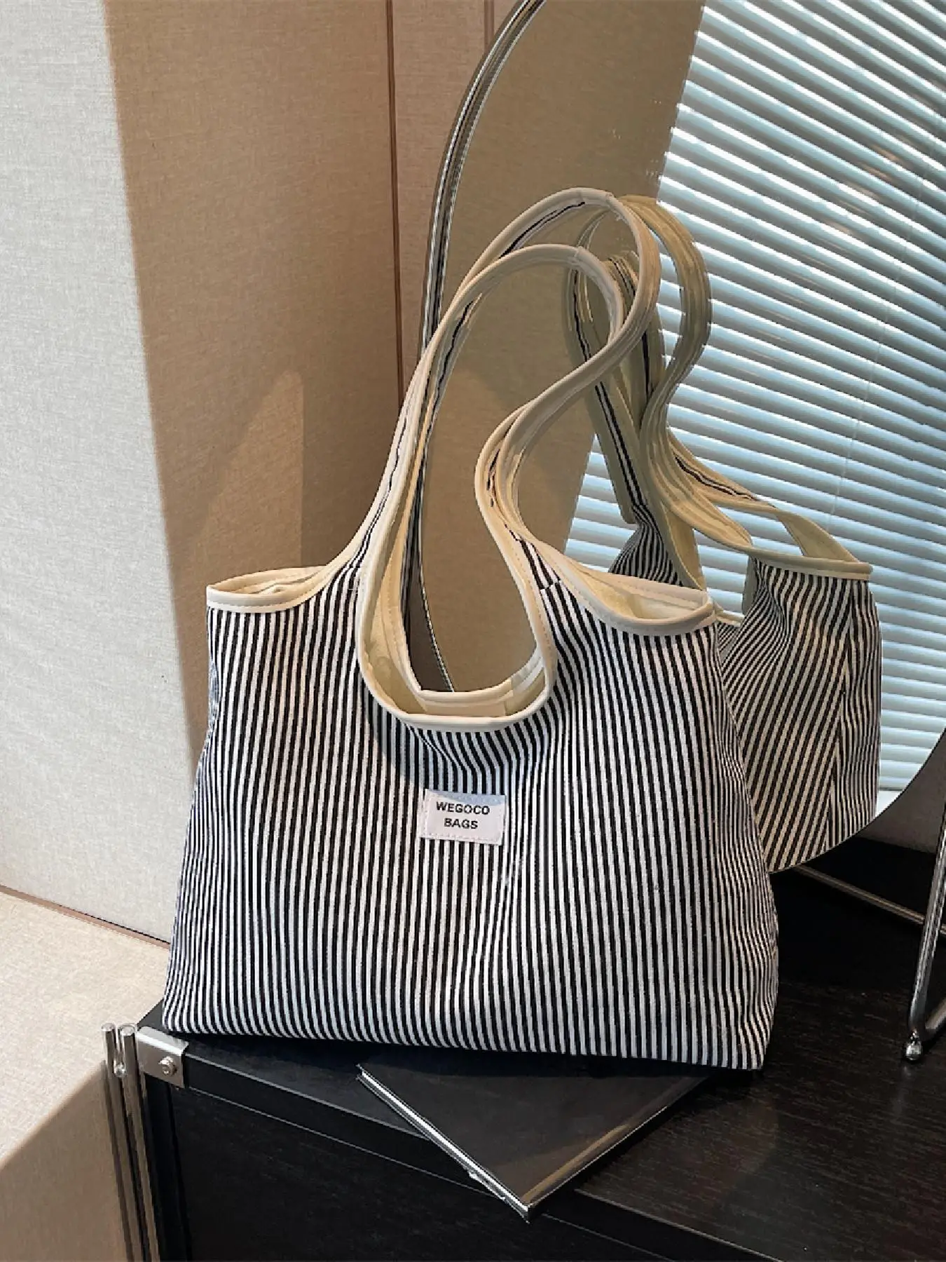 Women's Striped Pattern Tote Bag, Casual Large Capacity Shoulder Bag for Daily Used, Trendy Versatile High-quality Daily Commuting Bag, Girl Fashionab