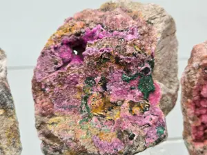 Cobalt Pink calcite w Malachite on the matrix