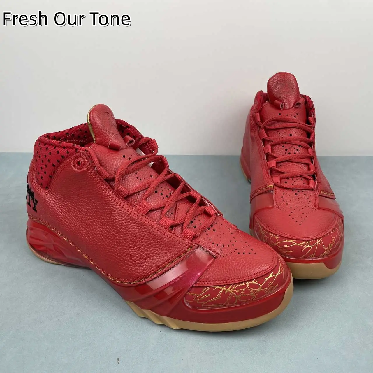 Trendy Mid Height Court Shoes | Premium Textured Leather Upper | Ventilated Punch Toe | Elastic Shock Absorbing Midsole | Reduce Foot Fatigue For Basketball Practice Urban Outfits