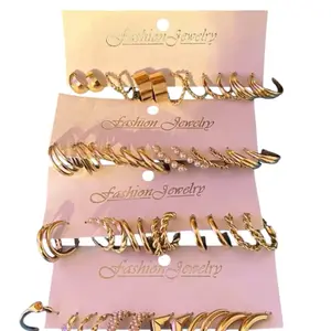 Gold earrings set of 4