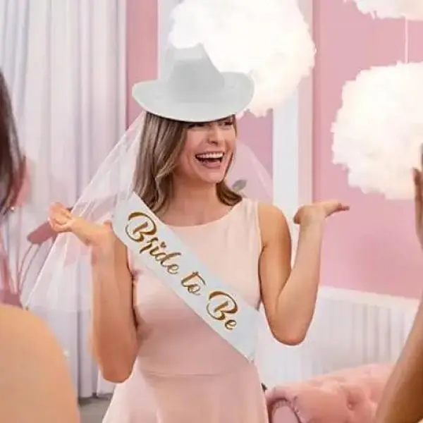 4E's Novelty Bride Cowgirl Hat with Veil & Bachelorette Sash – Western Bachelorette Party Accessory
