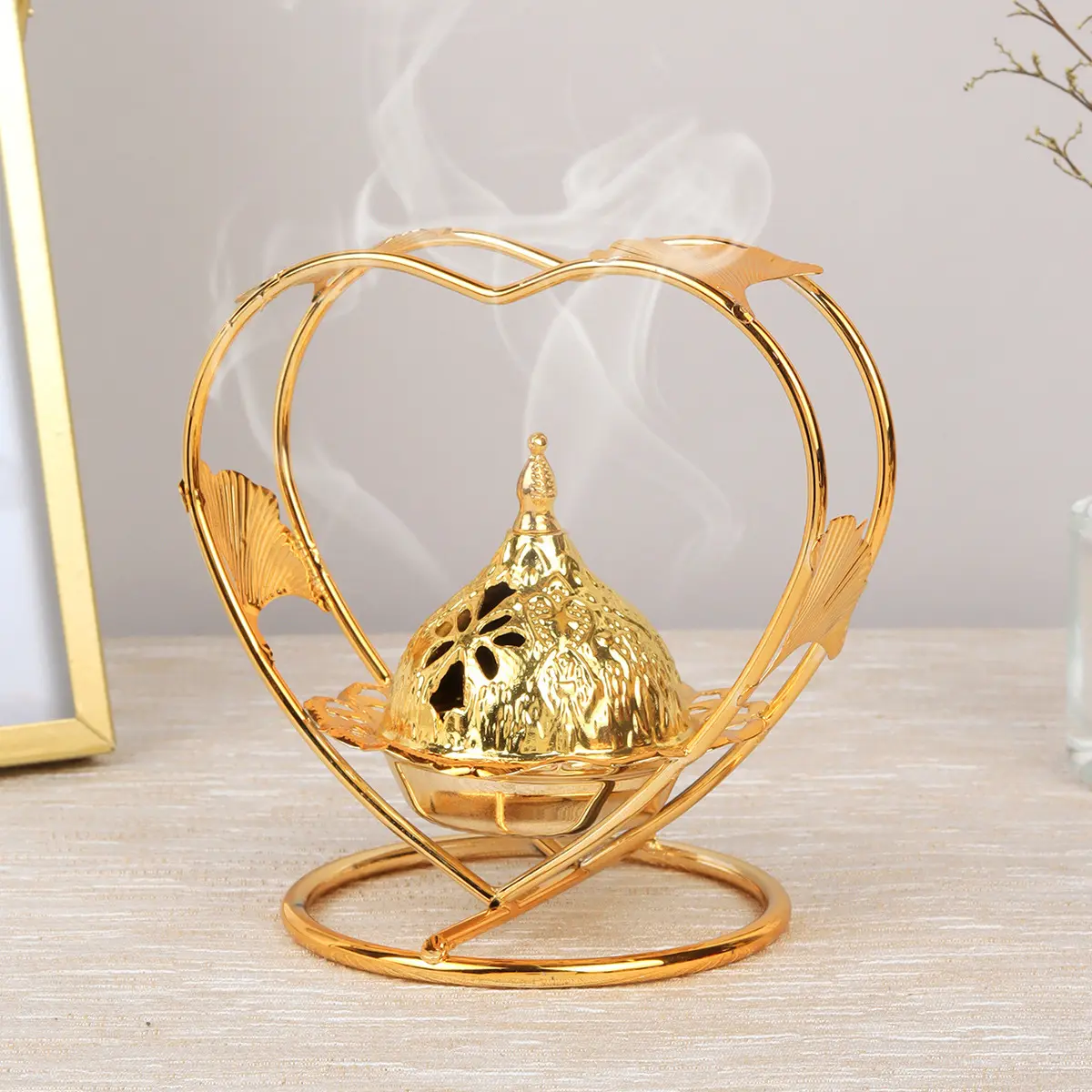 Simple Creative Heart-Shaped Aromatherapy Burner Iron Art Desktop Ornament Decoration Living Room Air Purification Incense Burner