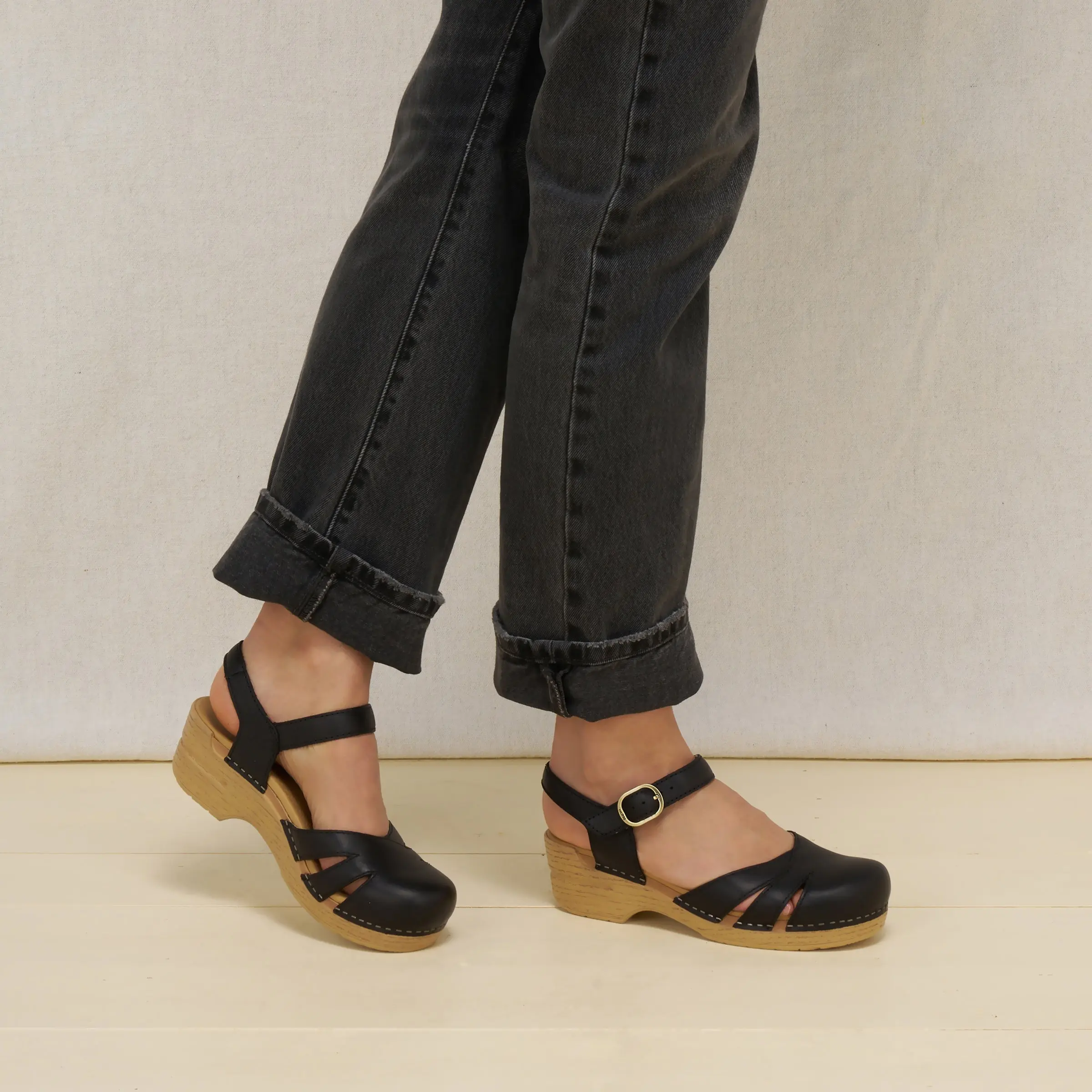 Margreta Black Leather Margreta Black Leather