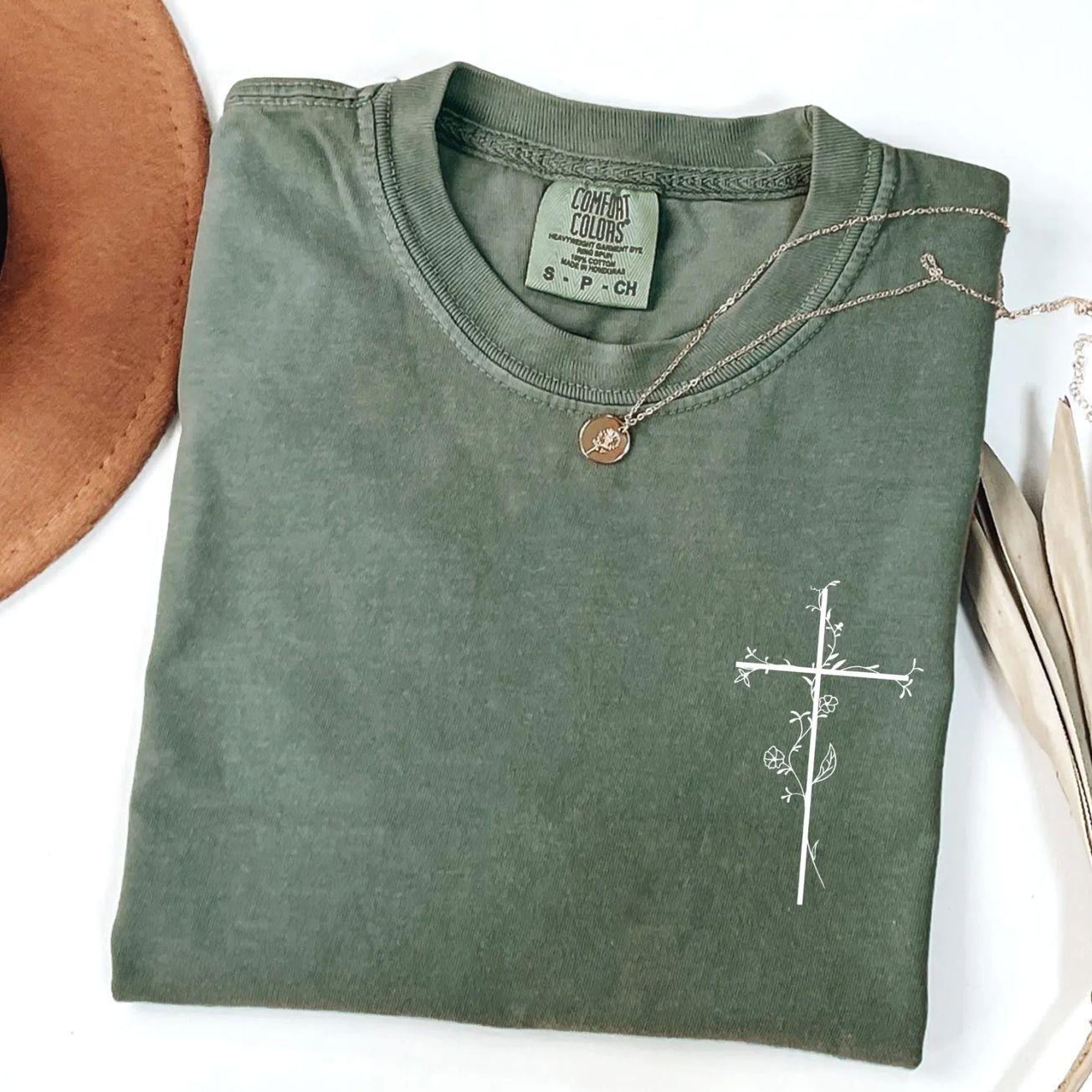 Comfort Colors® Floral Cross Tshirt,Aesthetic Faith Shirt,Christian Gift, Religious Tshirt, Church Group Apparel, Worship Outfit, Prayer Tee Unisex Womenswear Graphic Tops B5I