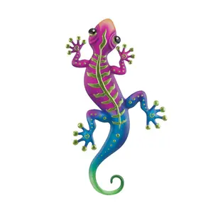 Regal Art & Gift Stripe Gecko Wall Decor 24" -Green