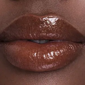 Sneaky Cocoa - Rich Brown Lipstick for Bold Glossy Finish Smooth & Rich Natural Look Lipgloss Makeup Bouncy Lip Gloss