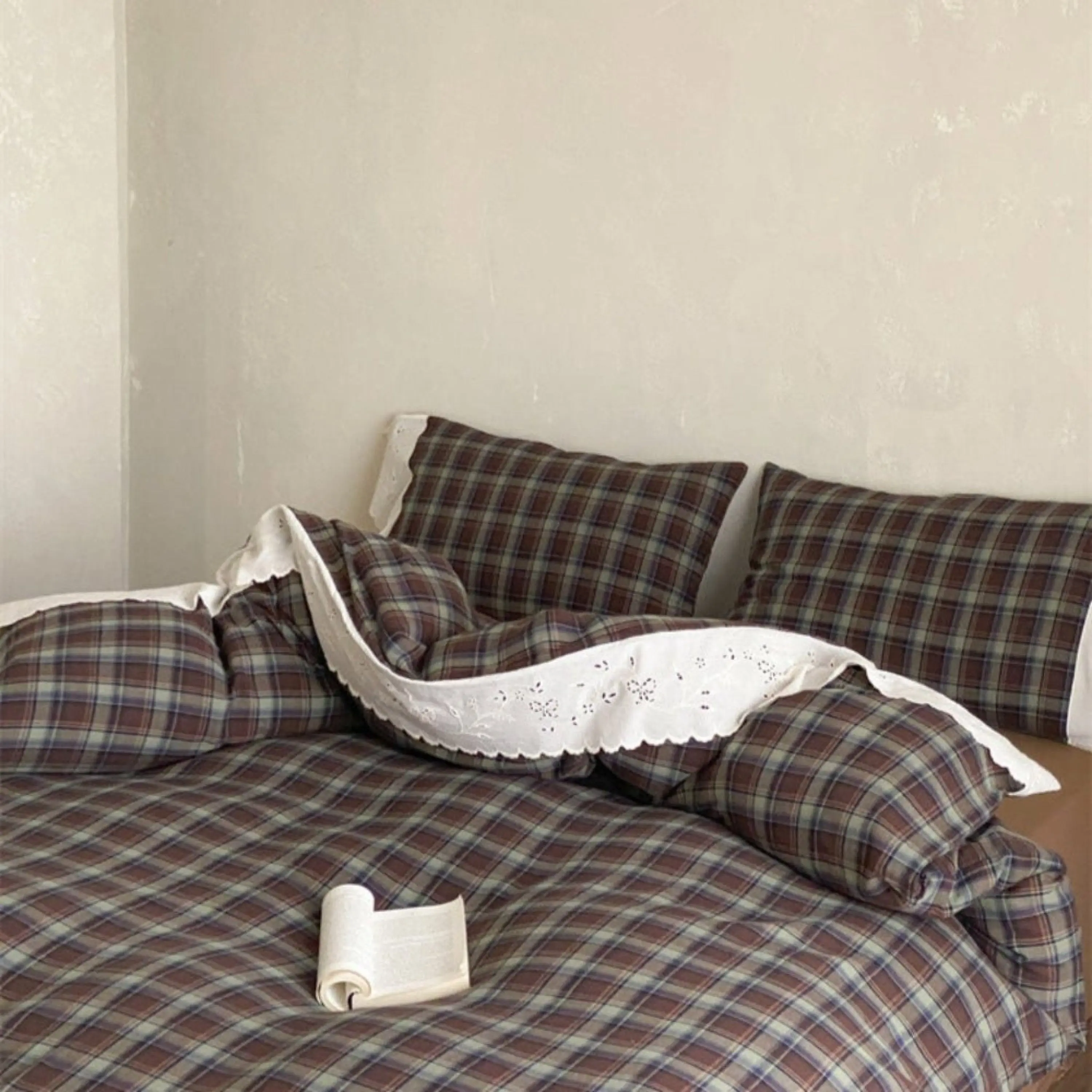 June Lace Double Gauze Gingham Bedding Set / Brown