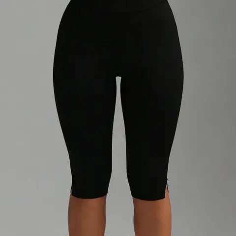 Women's High-Waisted Knee-Length Cycling Shorts, Biker Shorts, Soft Fabric Athletic Shorts, Side Slit Slim Fit Stretch Waistband Sport Shorts, Tight Fitted Shorts