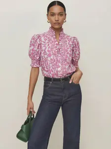 Short Sleeve Floral Printed Blouse With Ruffled Collar