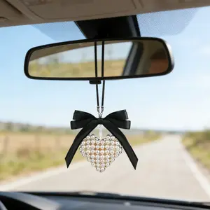 Pearl Heart Bow Car Hanging Ornament, Rearview Mirror Pendant, High-End Car Decor, Elegant Car Accessories, Car Interior Decoration, 1 Piece