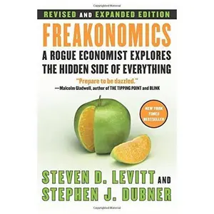 USED Book - Freakonomics [Revised and Expanded]: A Rogue Economist Explores the Hidden Side of Everything (Papercover) by Steven Levitt (Paperback) - english