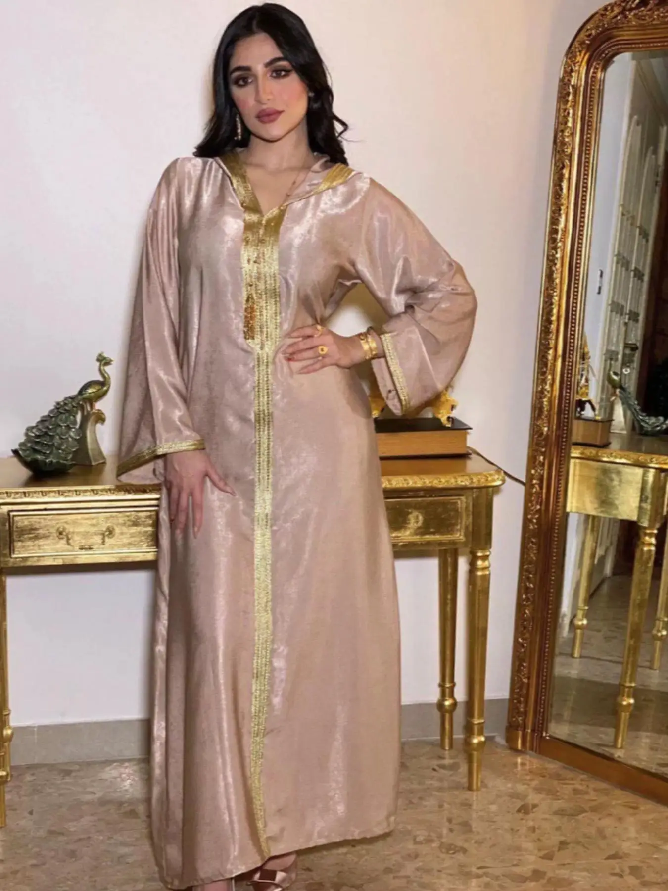 Arabic Clothing-Embroidered Satin Hooded Arabian Dress, Elegant Long Sleeve Kaftan Dress, Women's Islamic Clothing for Party Holiday