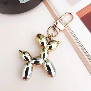 Balloon dog keychain