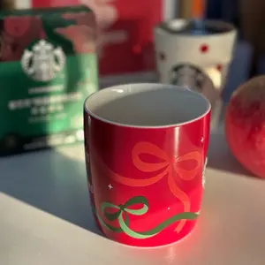 Starbucks 2025 Red Ribbon Red Coffee Mug - Seasonal 370ml Cup with Festive Design for Holiday Drinks