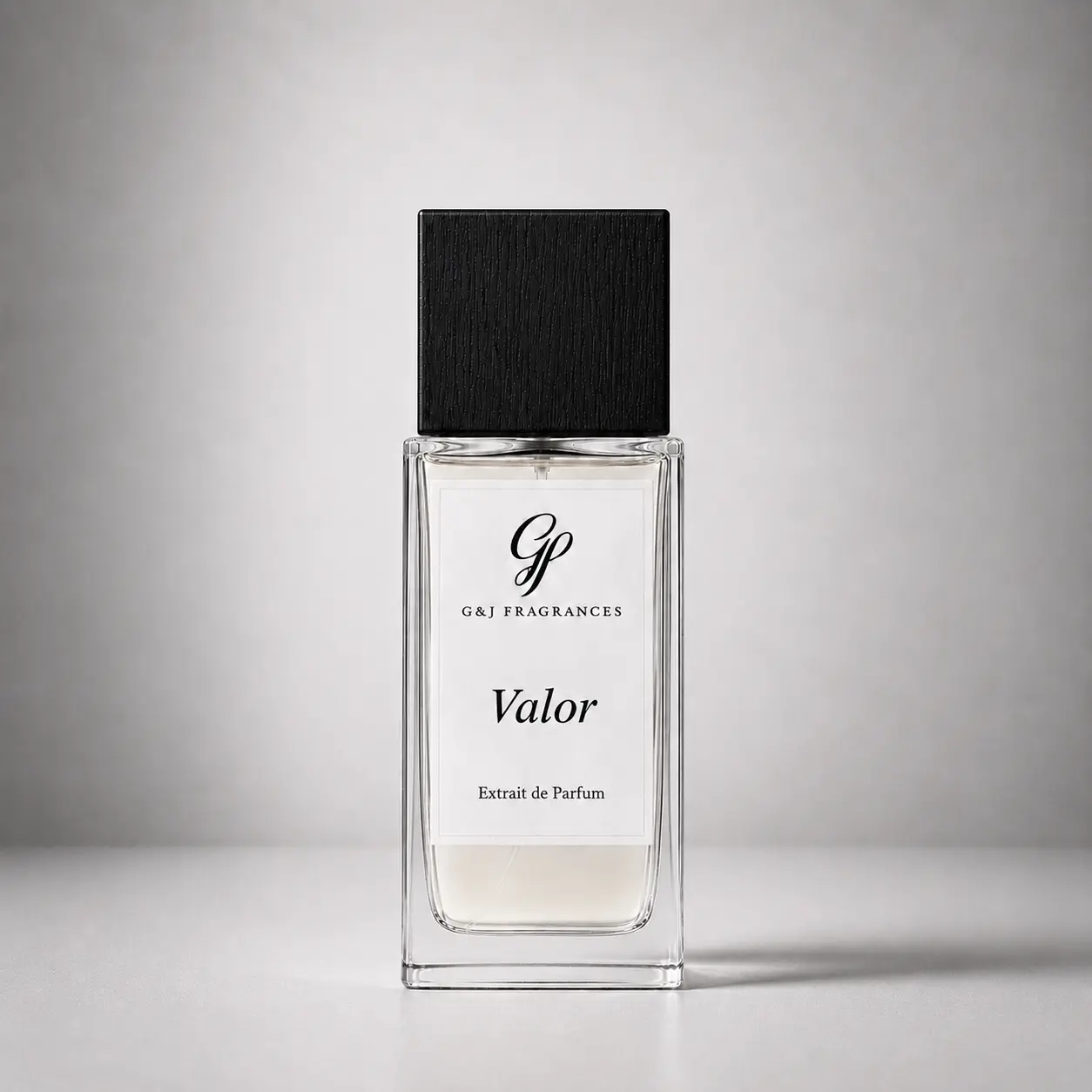 Valor- Men’s Extrait de Parfum Modern Strength & Sophistication with Pineapple Bergamot Smoky Woods Patchouli Amber Oakmoss Bold Confident Scent G&J Fragrances Edp Perfume Spray Body Perfume