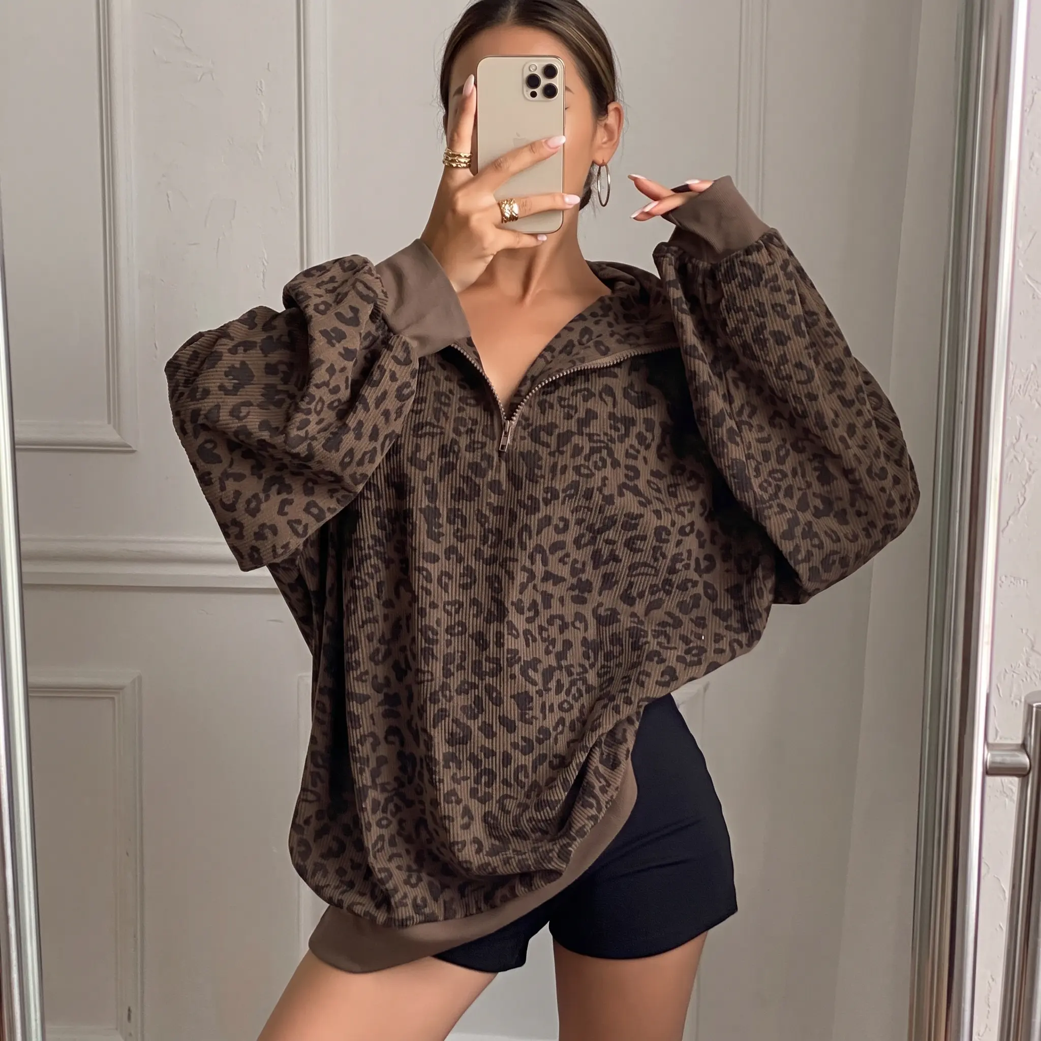 Women's Chic Corduroy Sweatshirt, Retro Leopard Print Oversized Half-Zip Pullover with Drop Shoulders, Aesthetic, Hoodie, Necklace, Vibe, Baggy, Statement
